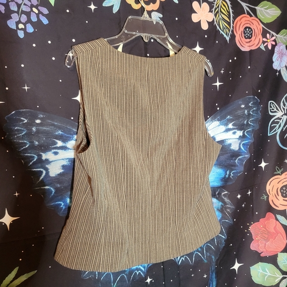 Casual Steampunk Vest - Picture 5 of 5